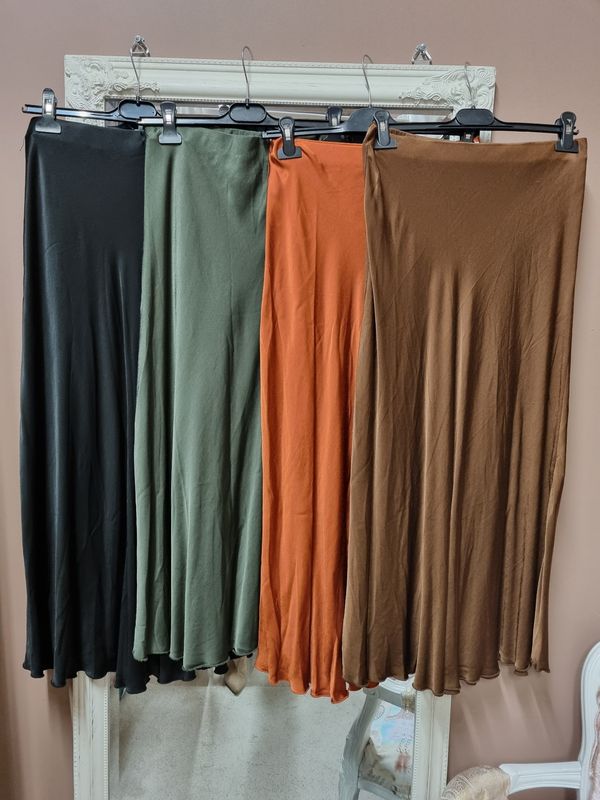 VICKY SKIRT